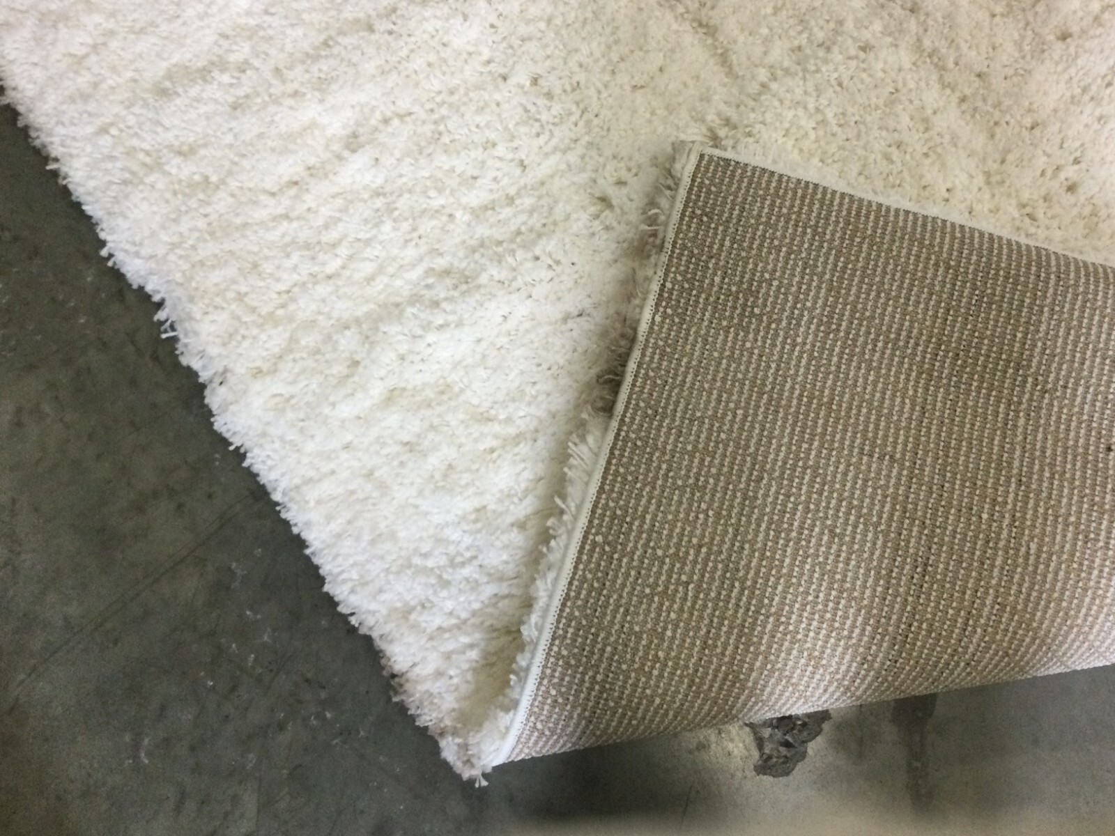 WHITE 5′-3″ X 7′-6″ Back Stain Rug, Reduced Price 1172655432 SG151-1010-5