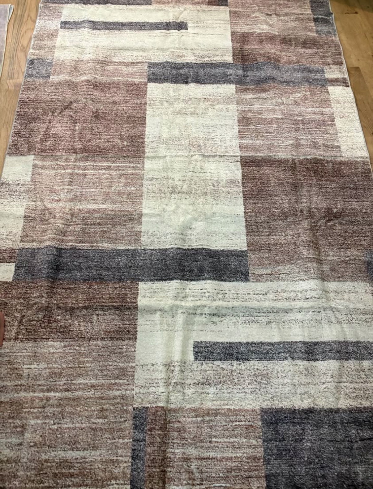 5×8 Geometric Machine Washable Rug