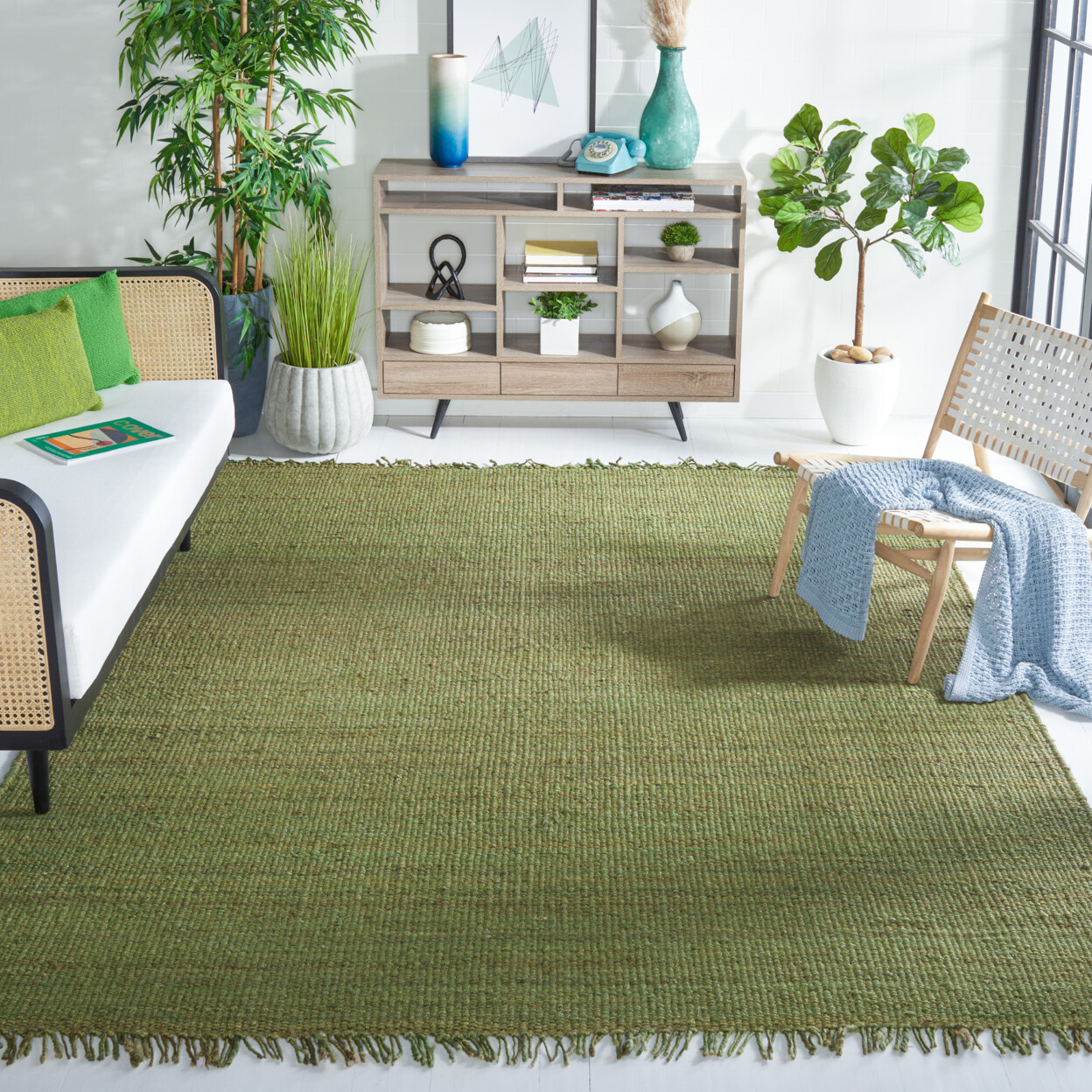 SAFAVIEH Natural Fiber NF368G Handwoven Green Rug