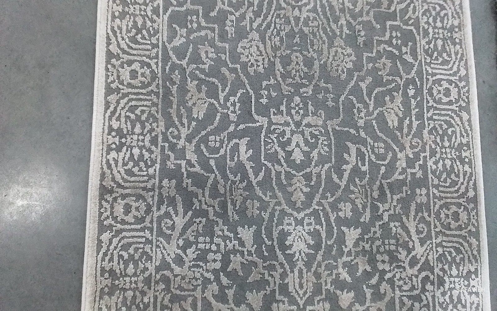 LIGHT GREY CREAM 2′-3″ x 22′-0″ Stained Rug Reduced Price 1172778391 RFT670C-222