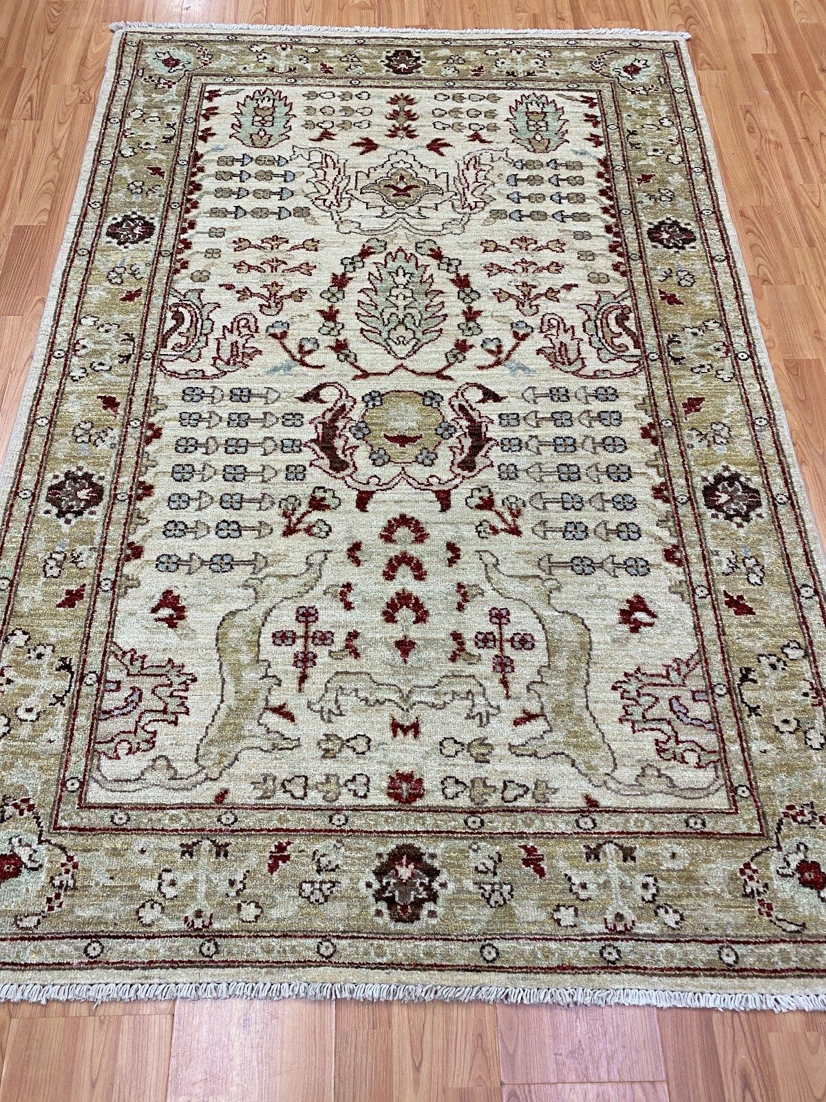 4′ x 6′ New Pakistani Peshawar Oriental Rug – Hand Made – 100% Wool – Veg Dye