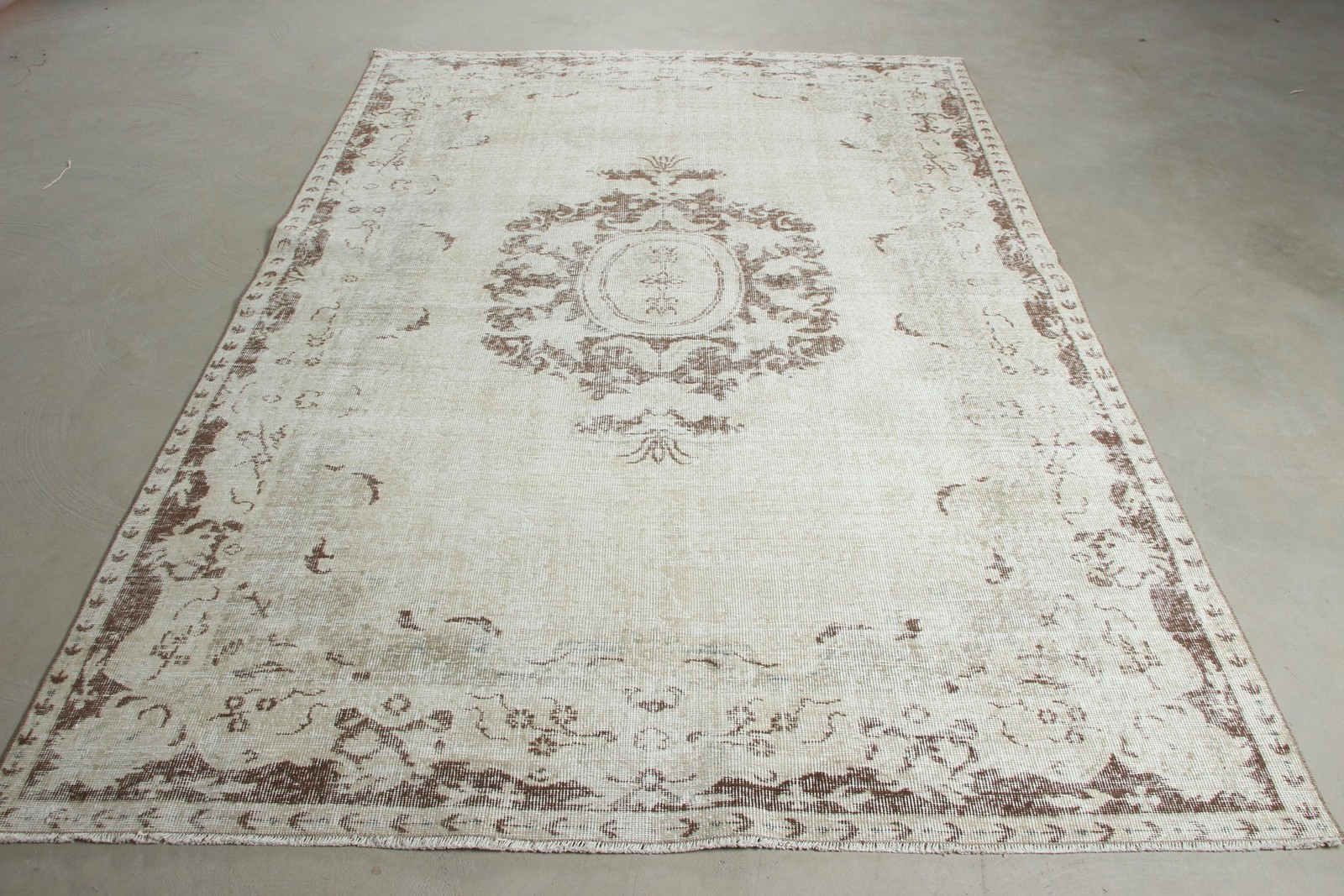 Vintage Turkish Rug, 6,1×8,6 ft Large Rug, White Brown Moroccan Rug