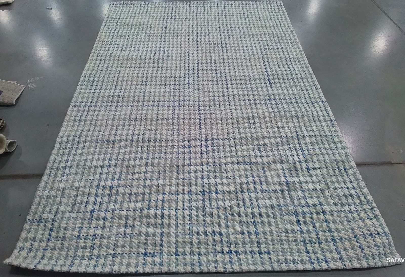 BLUE / IVORY 5′-0″ x 8′-0″ Back Stain Rug, Reduced Price 1172776294 MRB319M-5