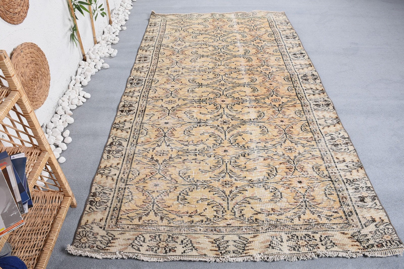 Vintage Turkish Rug, 4,5×8,4 ft Rug, Beige Camouflage Wool Rug