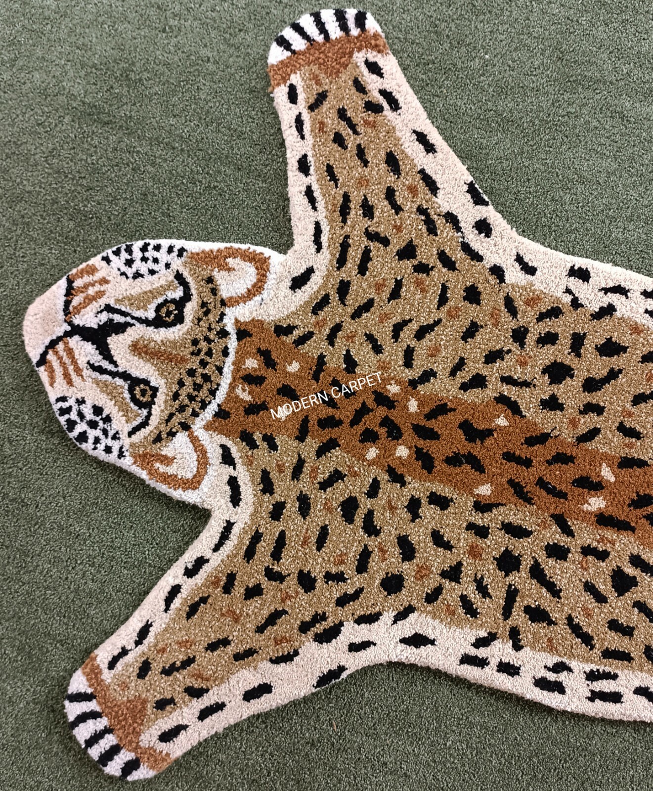 Leopard Rugs 3×5 Feet Handmade 100% Woolen Hand Tufted For Home Decoration