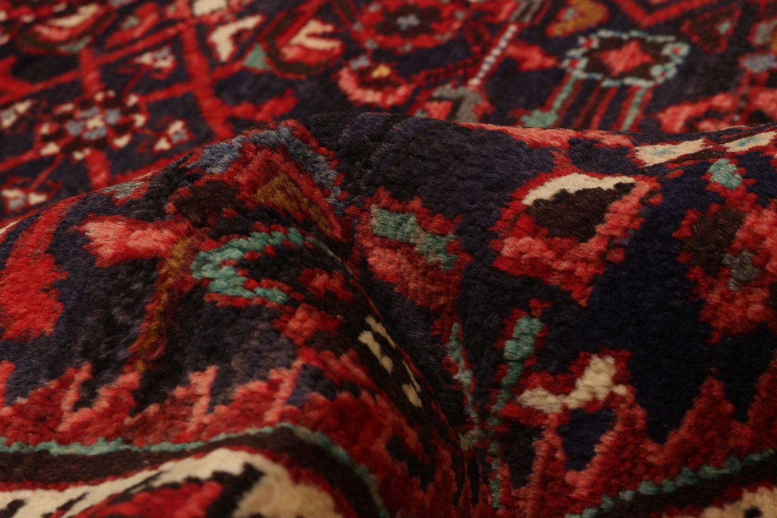 Vintage Dark Navy Traditional 5’1″ x 11’9″ Hand-Knotted Oriental Wool Area Rug