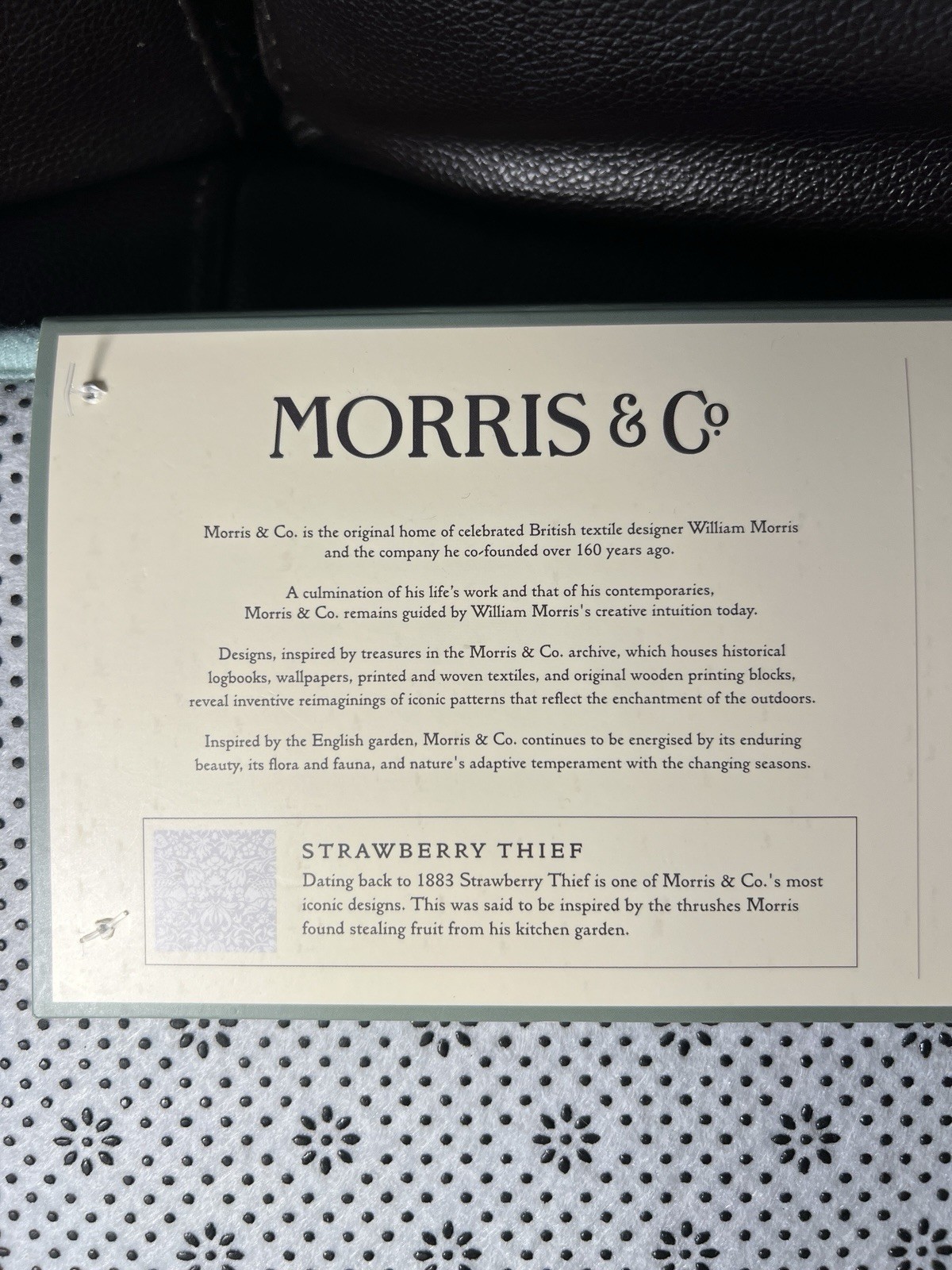 MORRIS CO. BATH RUG MEMORY FOAM STRAWBERRY THIEF Turquoise 34” SPA COTTAGE NEW!