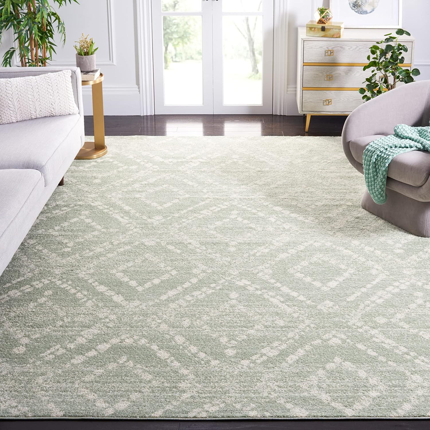 Adirondack 9′ x 12′ Area Rug – Green & Ivory, Modern Diamond Design