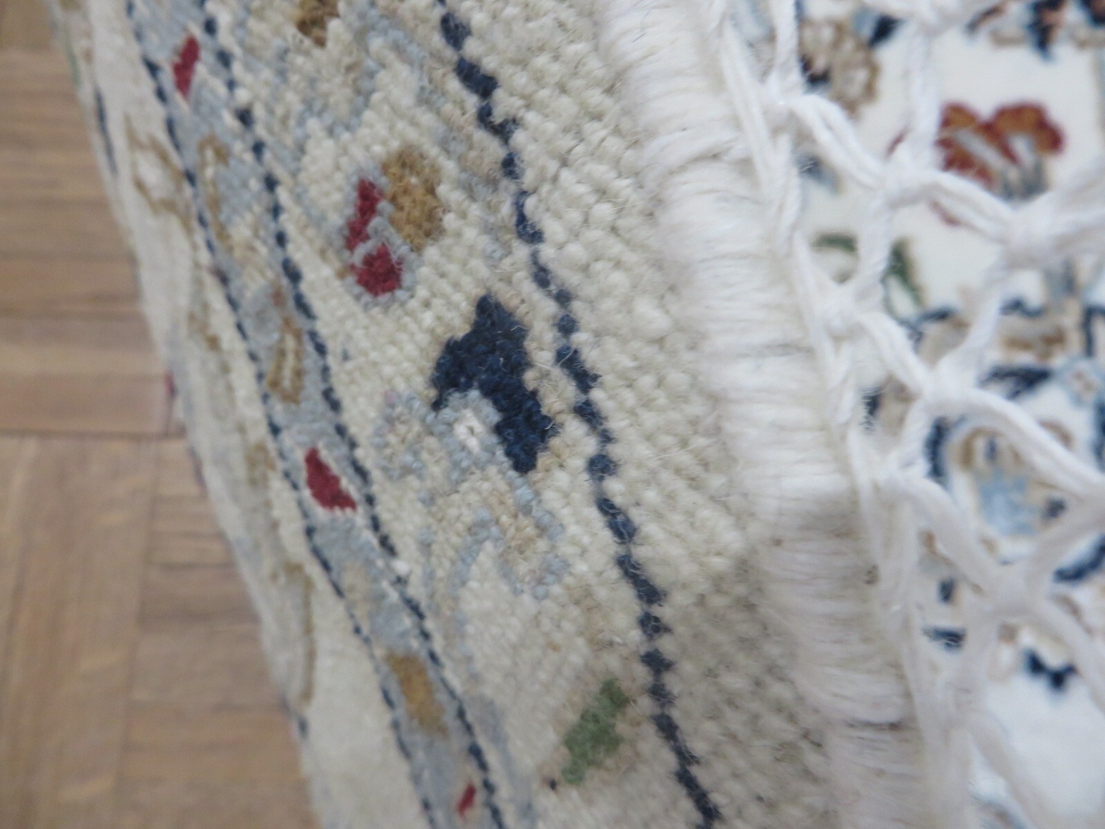 6 x 6 Round Hand Knotted Ivory Fine Nain With Silk Oriental Rug G14807