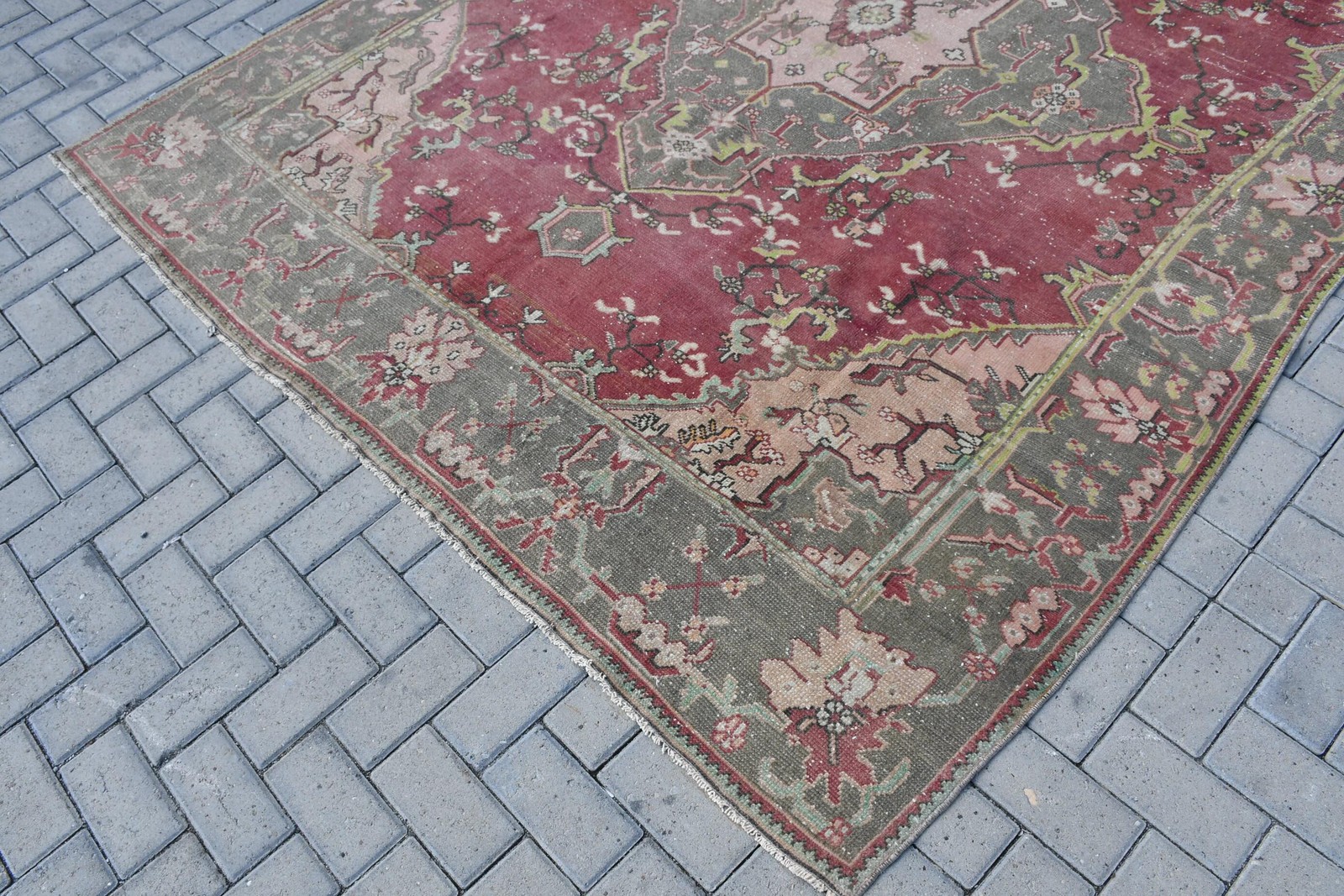 Turkish Vintage Large Rug 7,1×9,4 ft, Red Gray Check Wool Rug