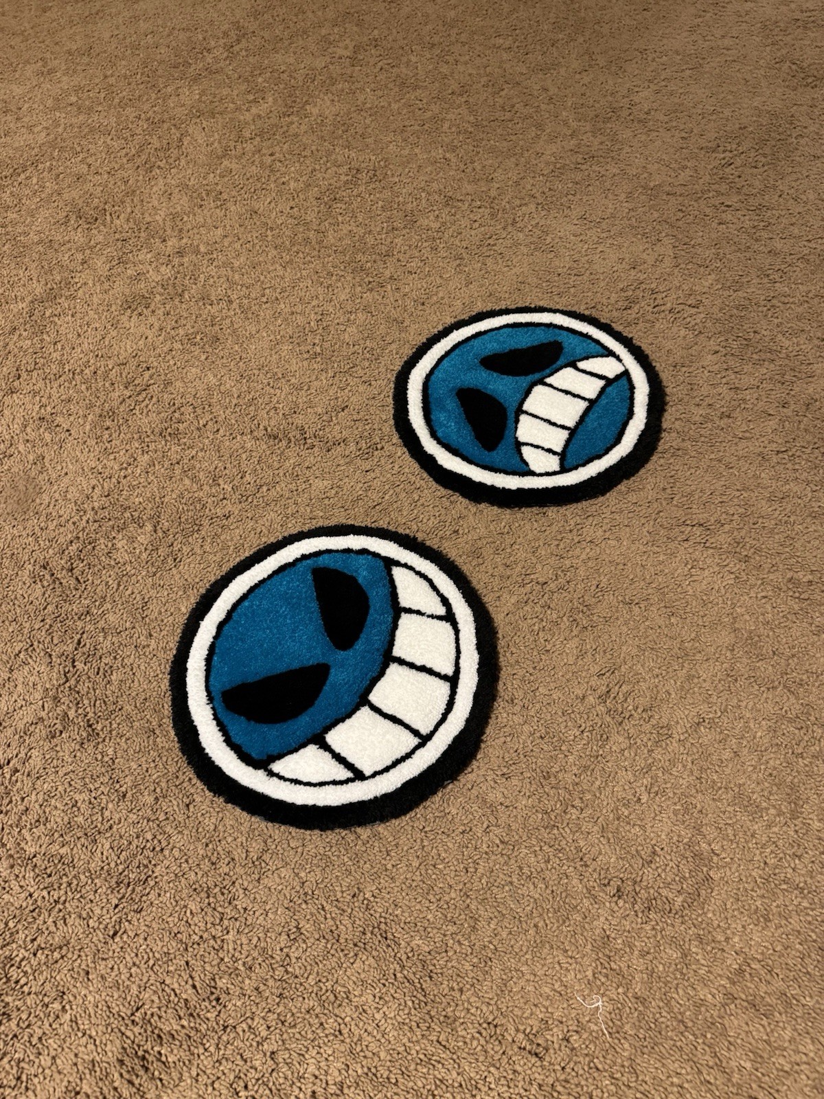 One piece tufted rug