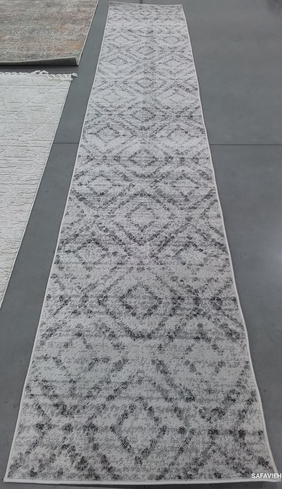 LIT GREY / GREY 2′-6″ x 14′-0″ Flaw in Rug, Reduced Price 1172785216 ADR131C-214
