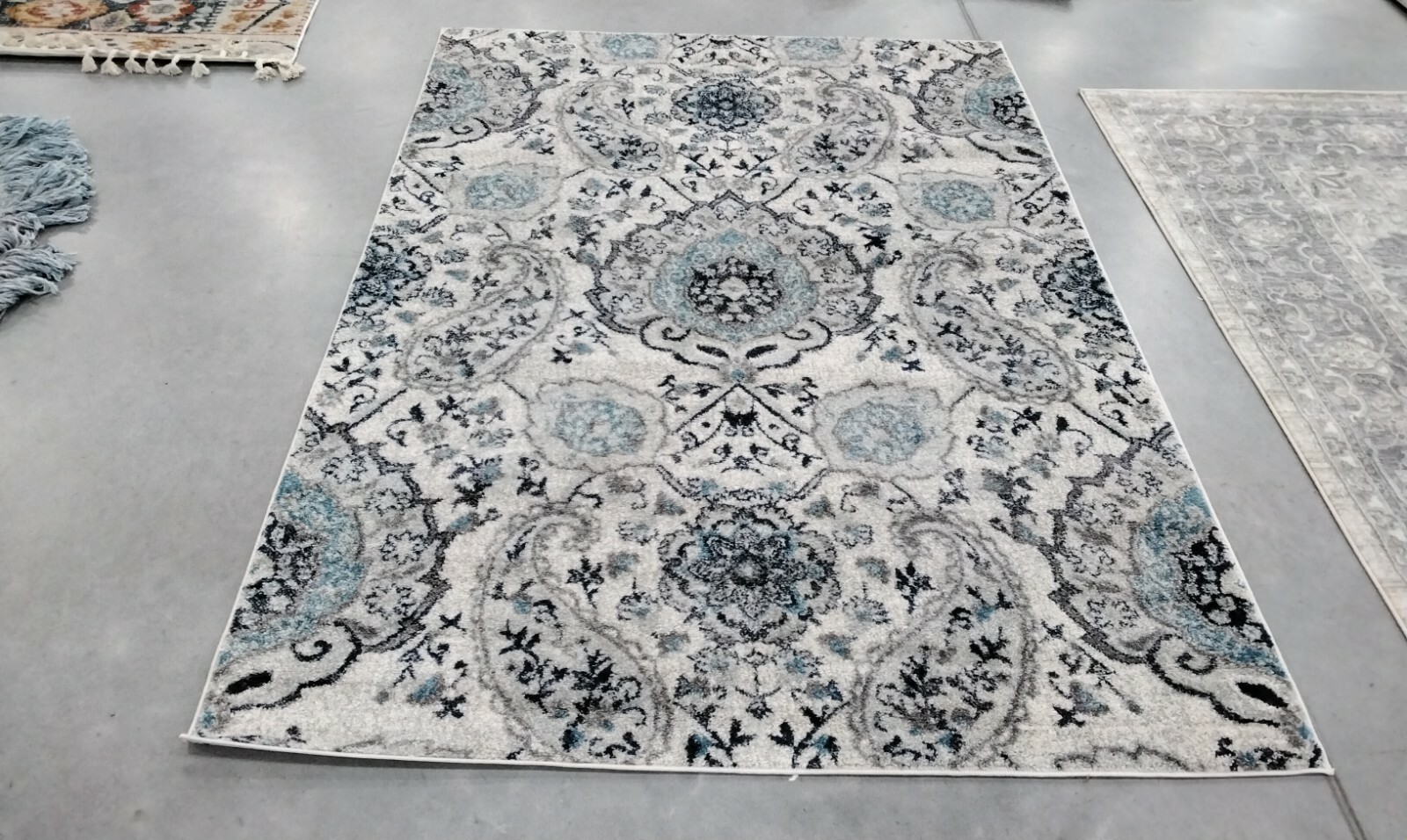 LIGHT GREY 5′-3″ x 7′-6″ Stained Rug, Reduced Price 1172712167 MAD600C-5