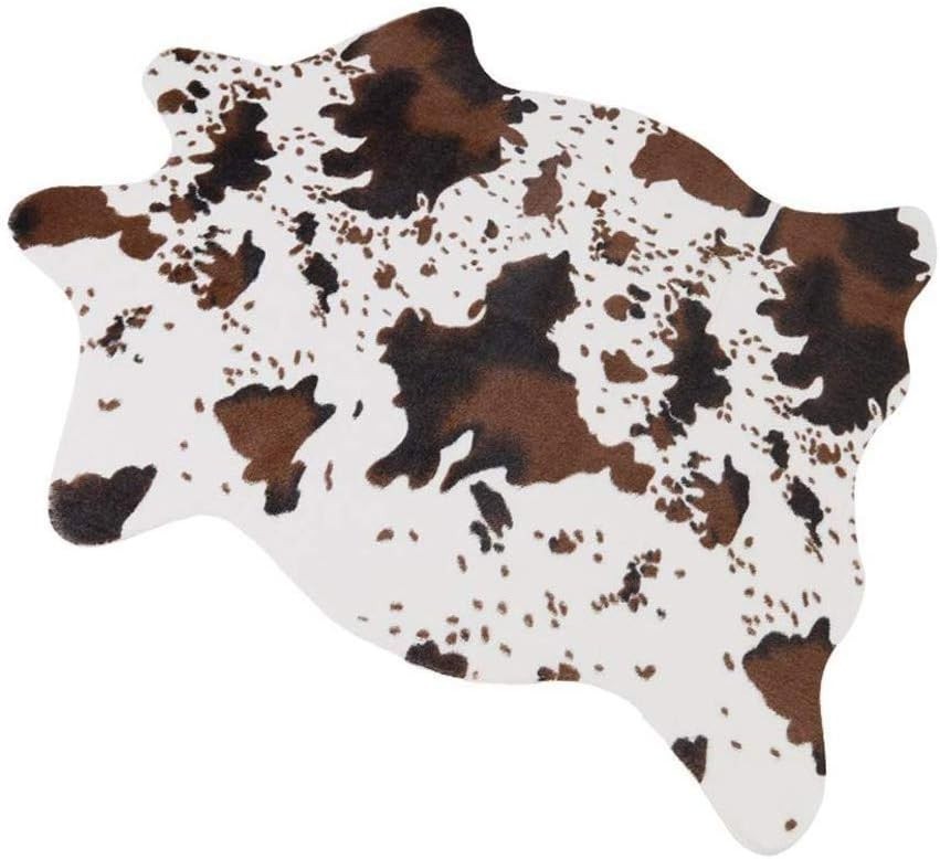 Chic Faux Cowhide Rug 2’6” x 3’7” – Soft & Durable for Modern Spaces