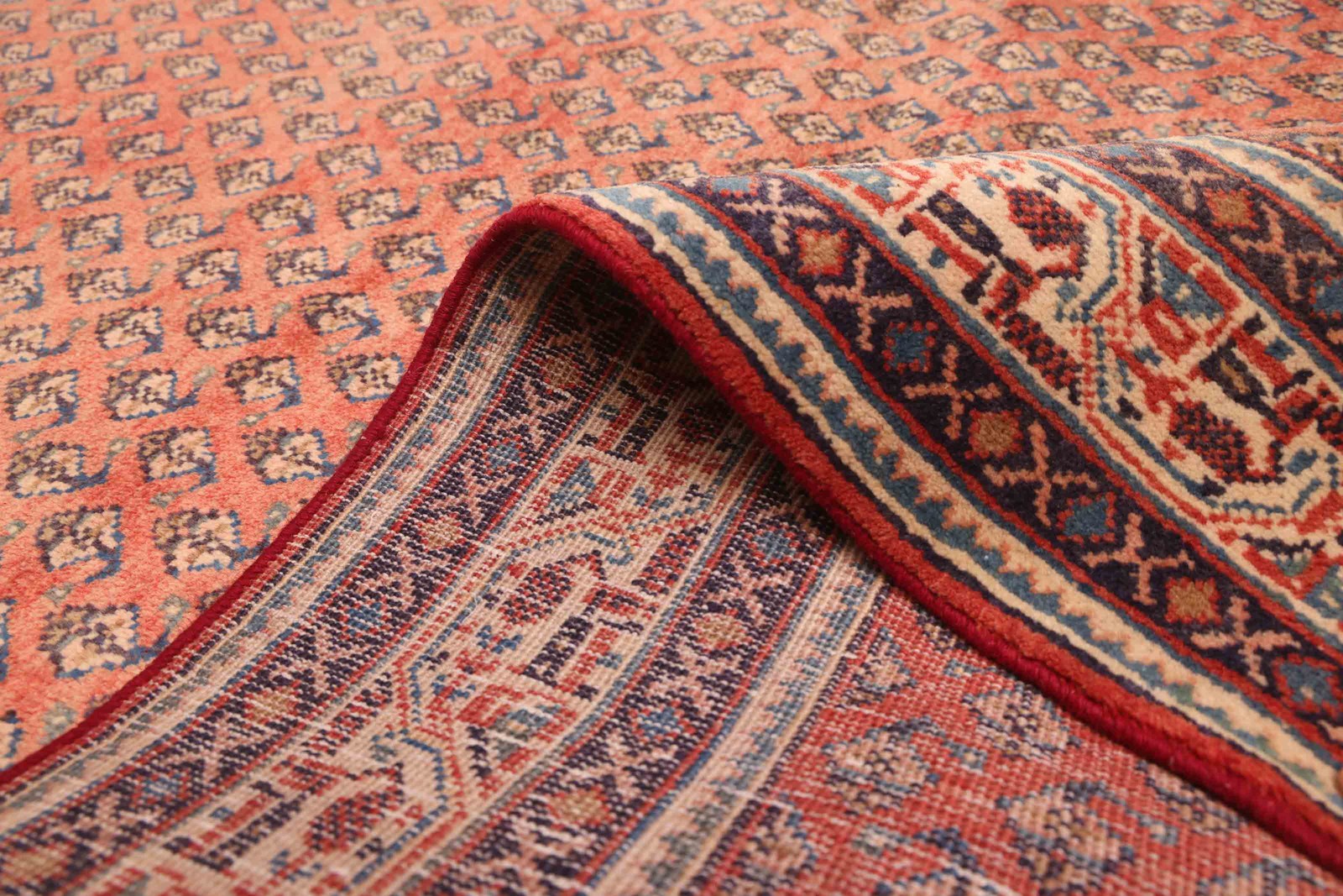 Vintage 4’4″ x 6’10” Traditional Hand Knotted Vegetable Dye Wool Area Rug