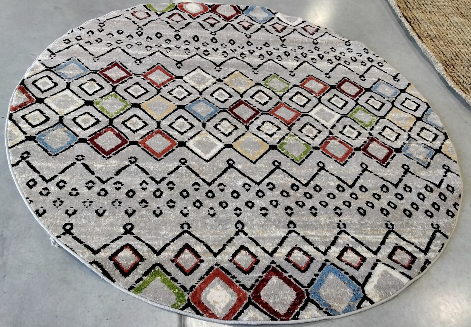LIGHT GREY / MULTI 6′-7″ X 6′-7″ Damaged Rug Reduced Price 1172746886 AMS108G-7R
