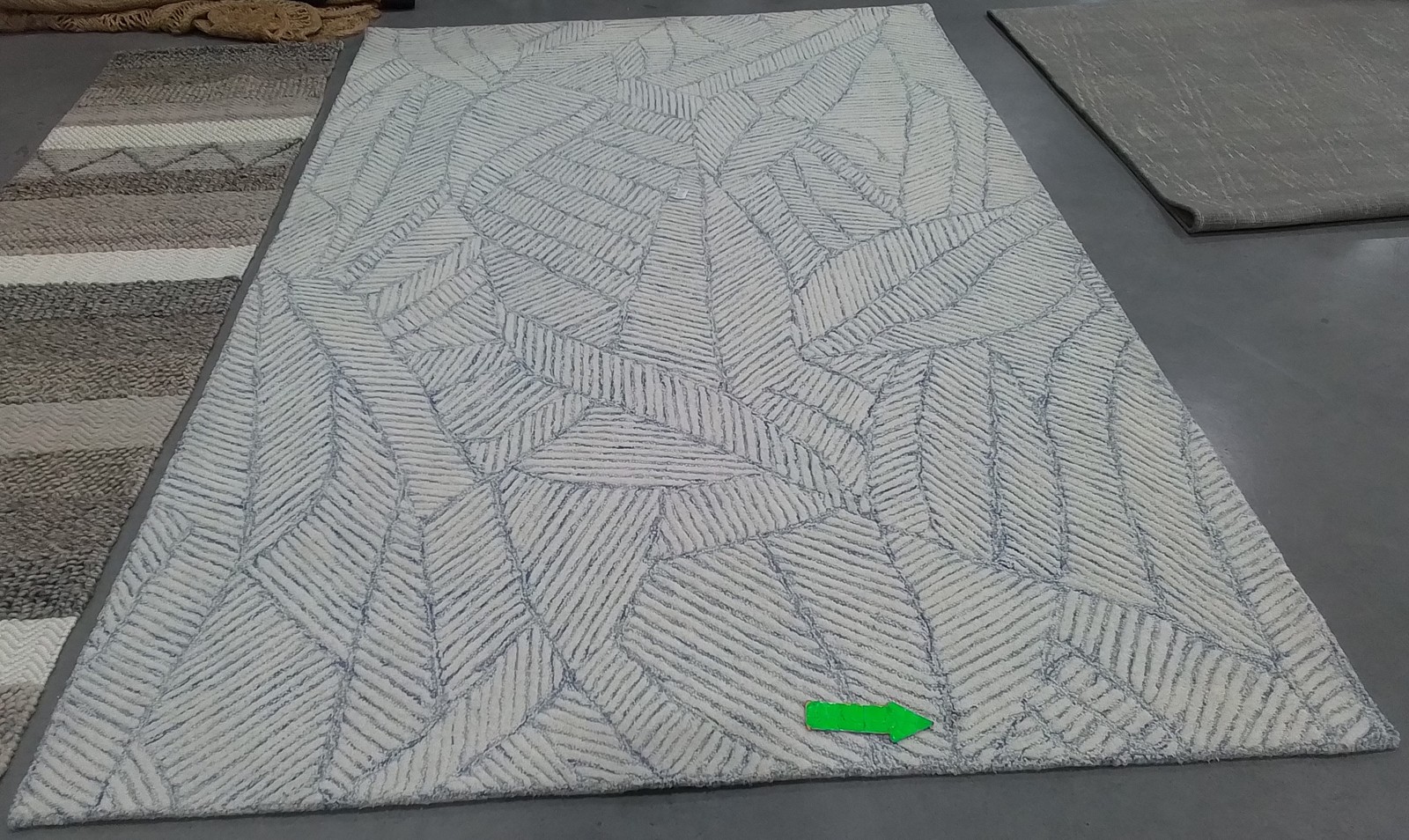 BLUE / IVORY 6′-0″ x 9′-0″ Hole in Rug, Reduced Price 1172802066 EBN123M-6