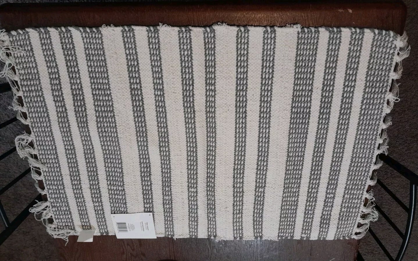 Comfort Bay Scatter Rug 20inX30in Cream And Gray NWT