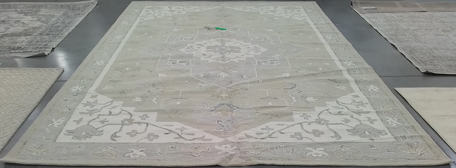 BEIGE / IVORY 10′-0″ x 14′-0″ Hole in Rug, Reduced Price 1172793689 MLP505B-10