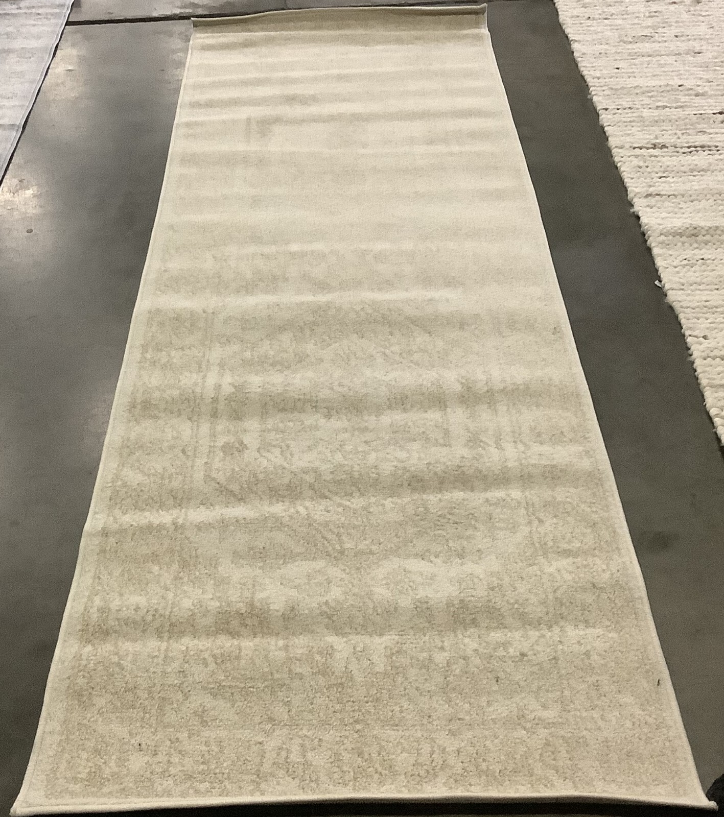 IVORY / BEIGE 2′-6″ X 8′ Flaw in Rug, Reduced Price 1172668410 ADR108E-28
