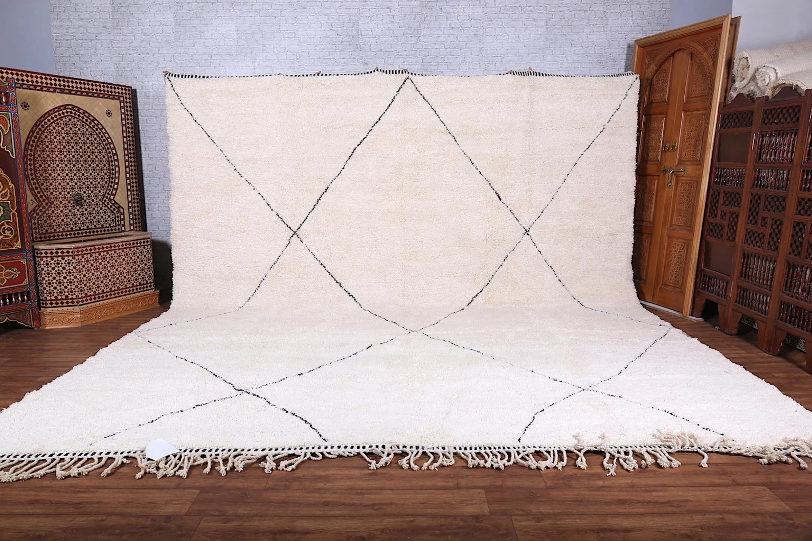 Moroccan rug White, Black hand knotted – Beni ourain rug Handwoven Area Rug.