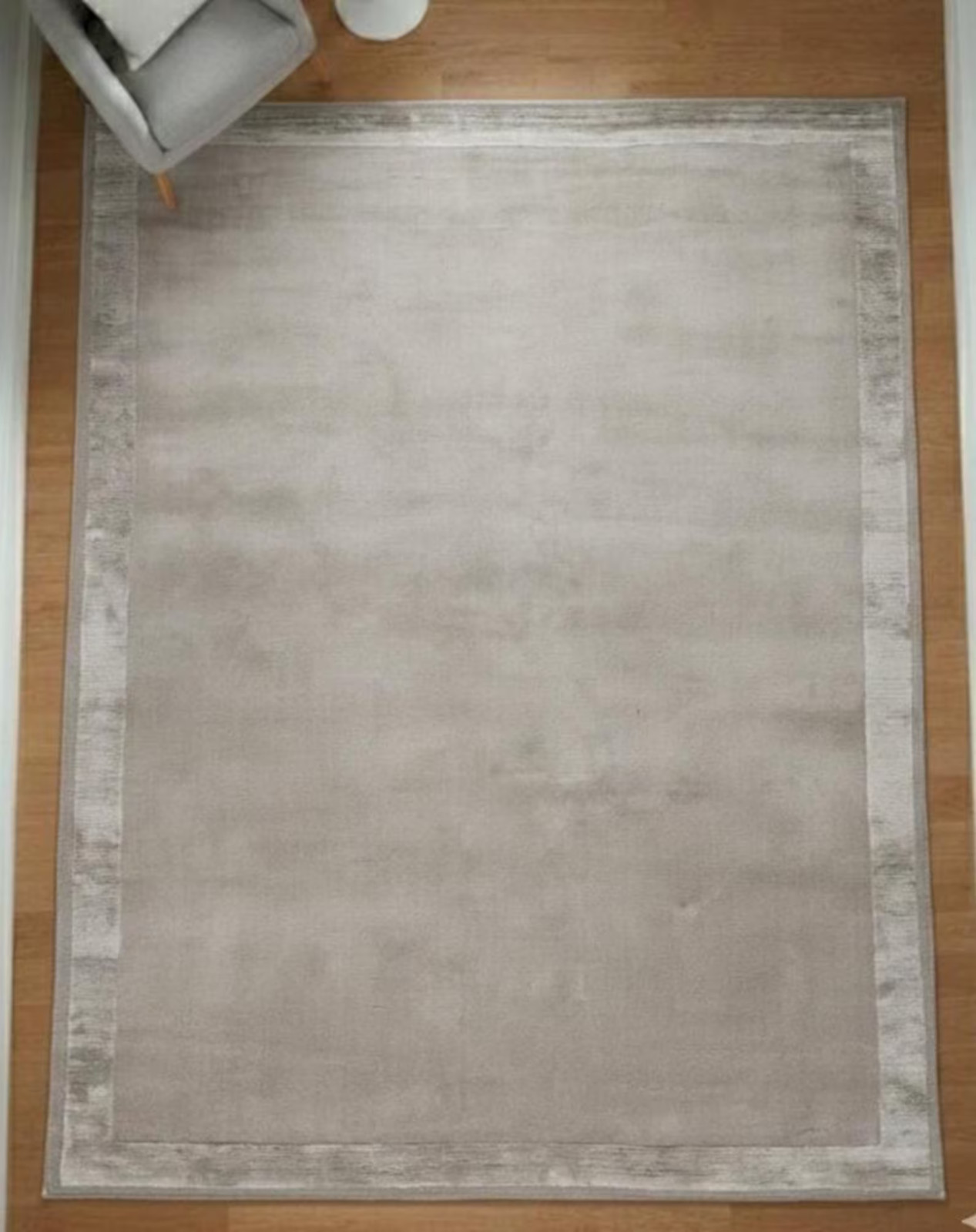 Hand Tufted Wool and Viscose Area Rug, Modern Bordered Soft Carpet, Minimalist