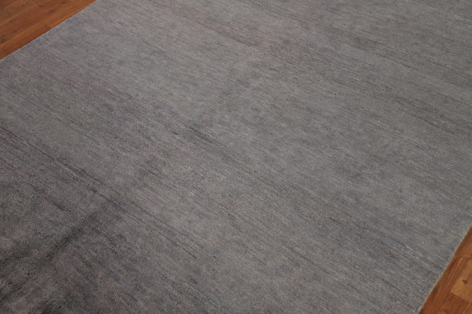 Versatile Gabbeh Solid Design Grey Wool Modern Foyer Rug Ideal for Any Room 5×7