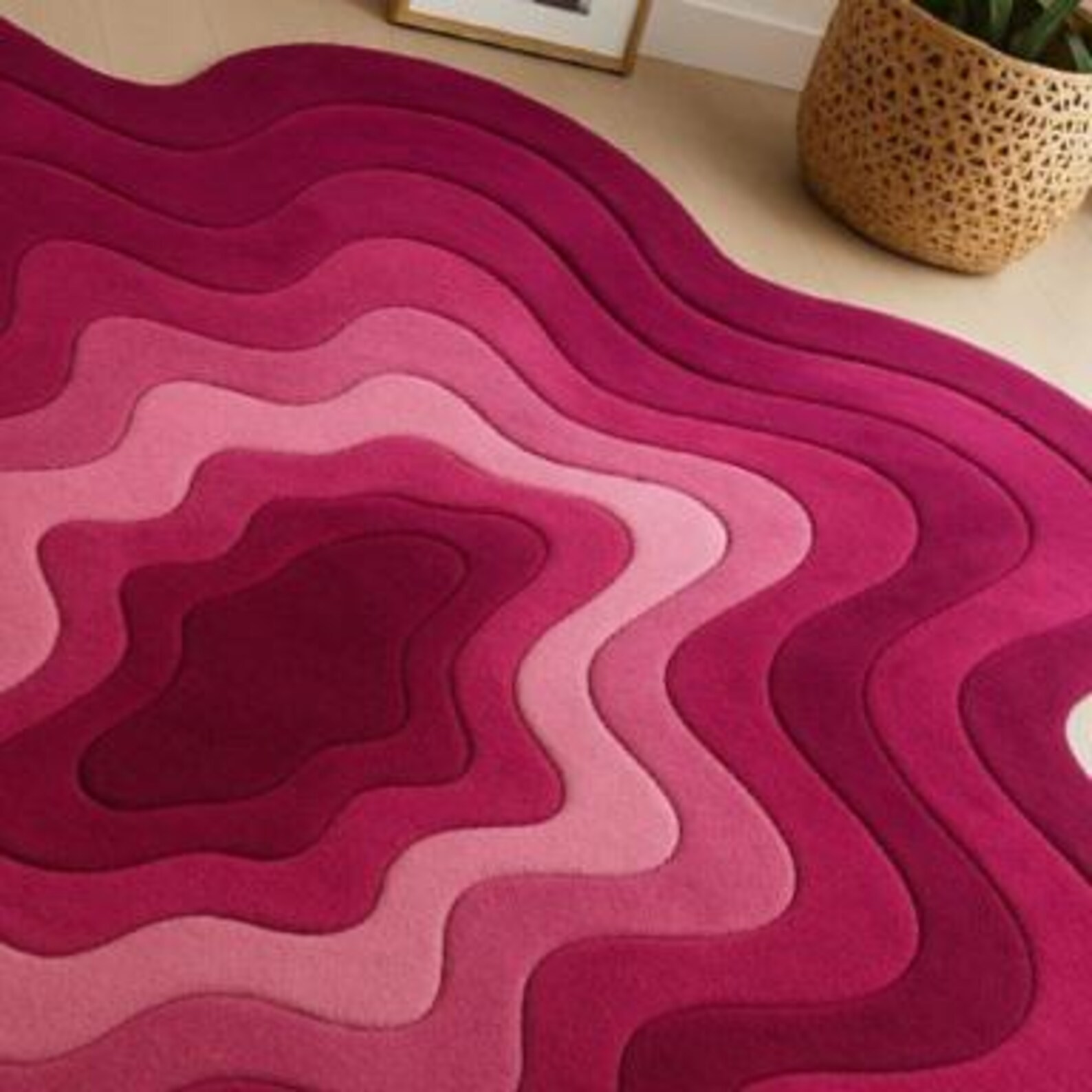 Modern Wavy Layered Rug | Pink & Maroon Abstract Carpet | 3D Organic Shape