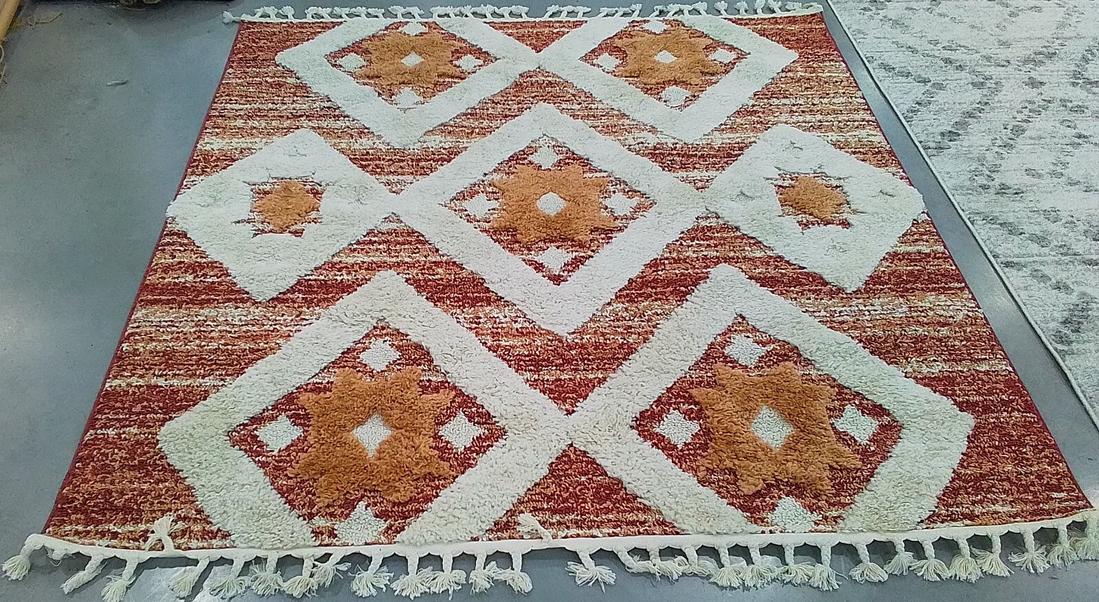 RUST / IVORY 6′-7″ x 6′-7″ Back Stain Rug, Reduced Price 1172772661 MTS664P-7SQ