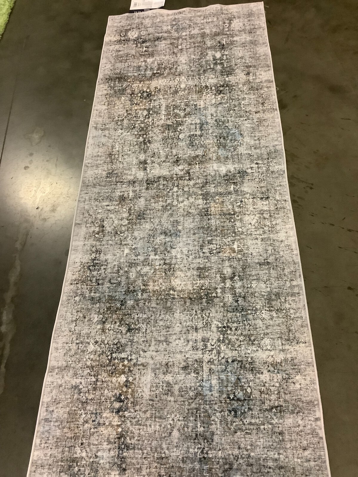 BEIGE / CHARCOL 2′-6″ x 8′-0″ Back Stain Rug Reduced Price 1172675907 ARZ539B-28