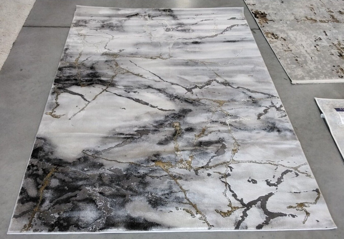 GREY / GOLD 5′-3″ X 7′-6″ Pressed Pile Rug, Reduced Price 1172720657 CFT877F-5