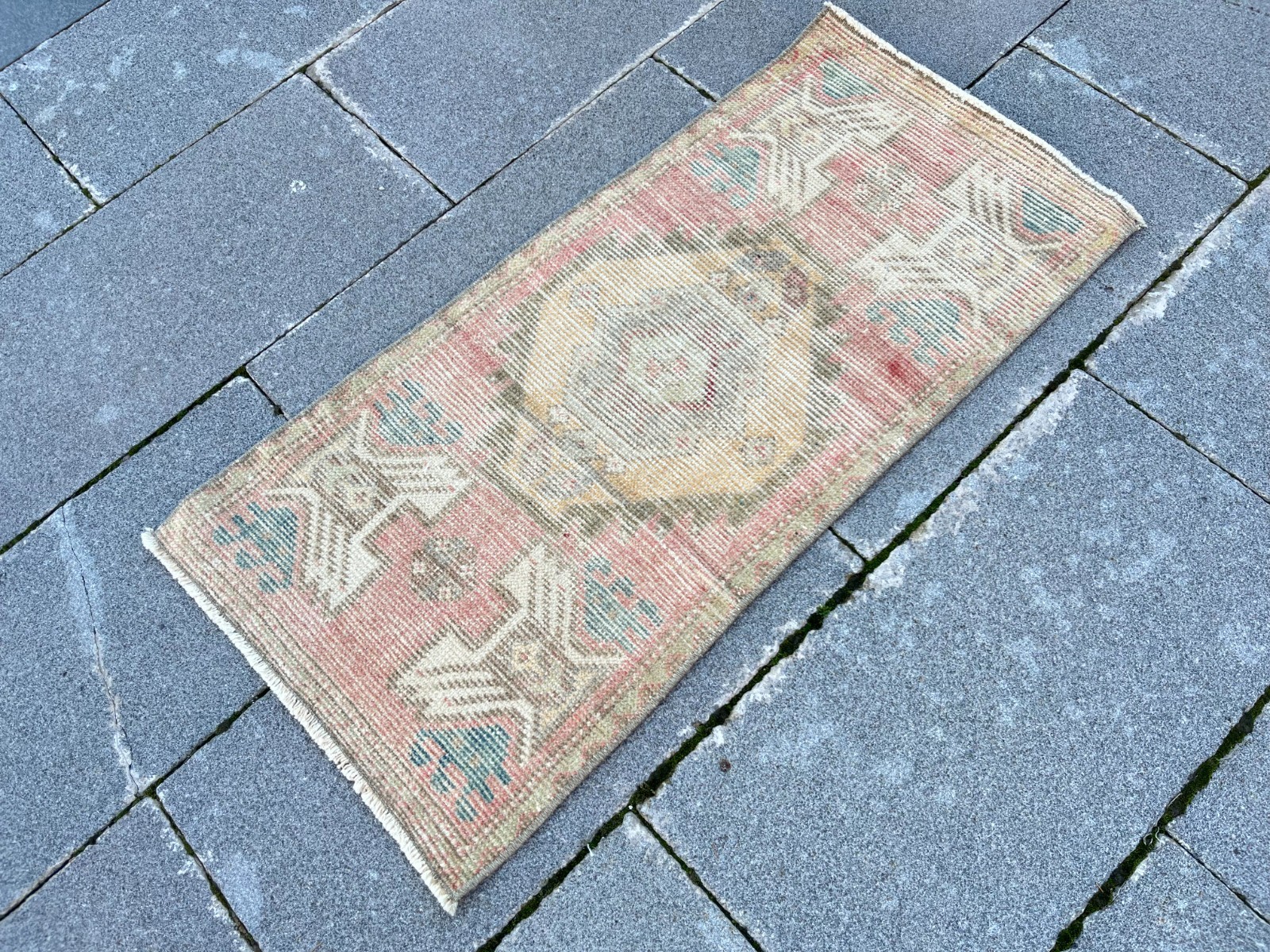 Vintage Turkish Rug 1.5×3.1 ft Muted Pink Anatolian Wool Boho Runner