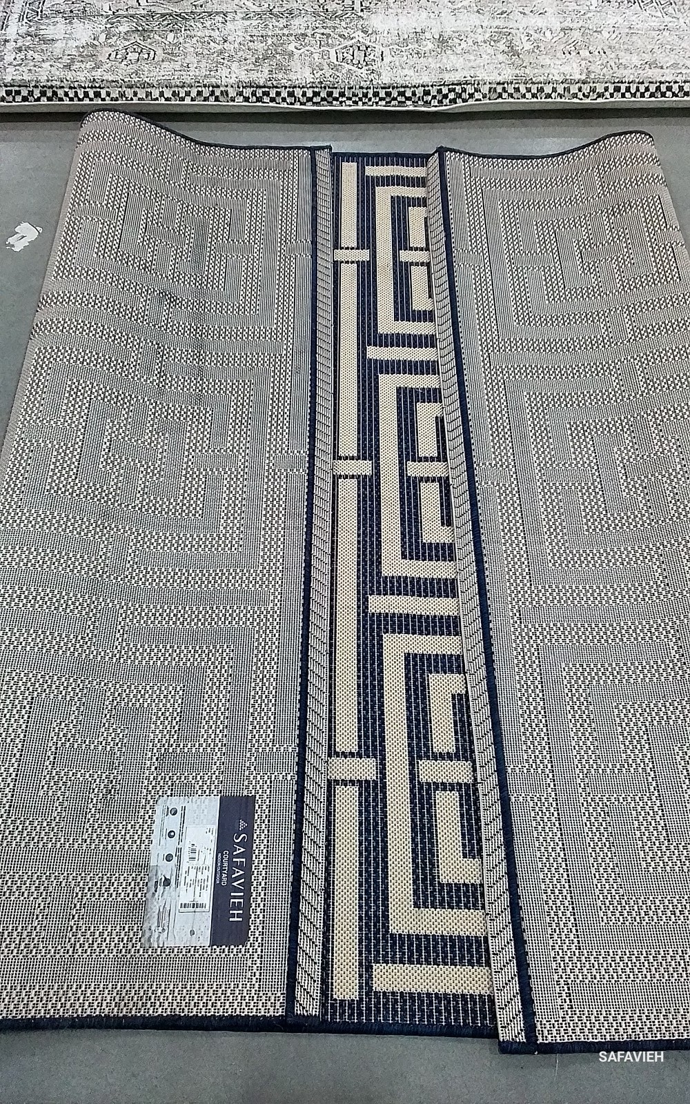 NAVY / BEIGE 5′-3″ x 7′-7″ Back Stain Rug, Reduced Price 1172799028 CY6937-268-5