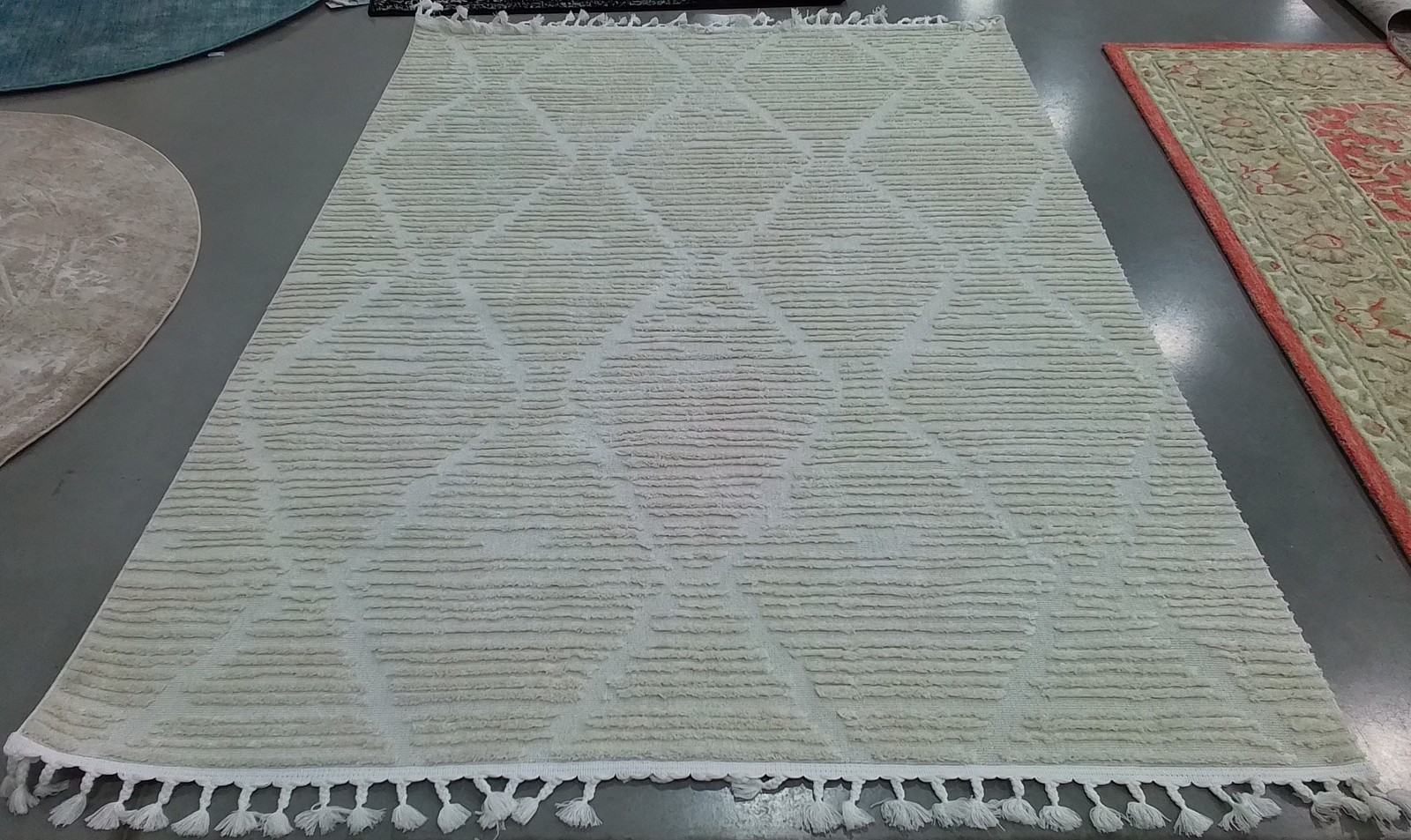 BEIGE 6′-6″ x 9′-0″ Back Stain Rug, Reduced Price 1172802481 MRK517C-6
