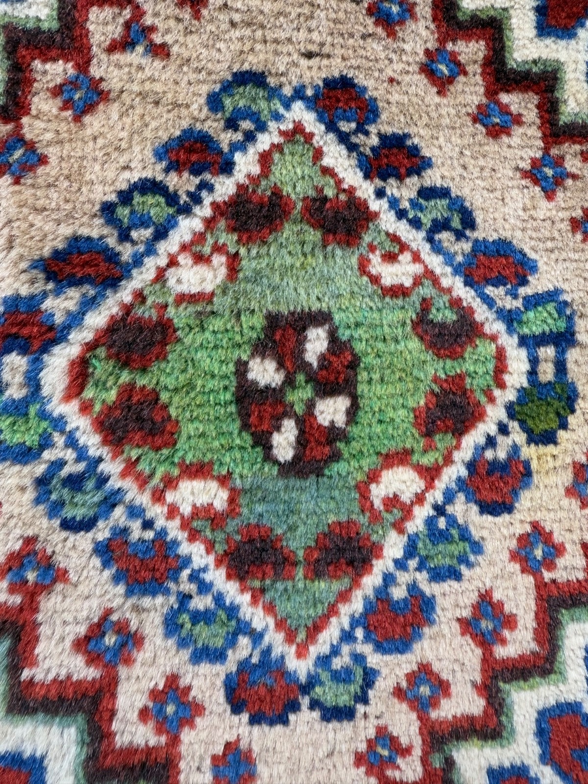 Vintage Fabulous Hand Knotted Oriental Wool Rug Carpet Floor Covering Floor Area
