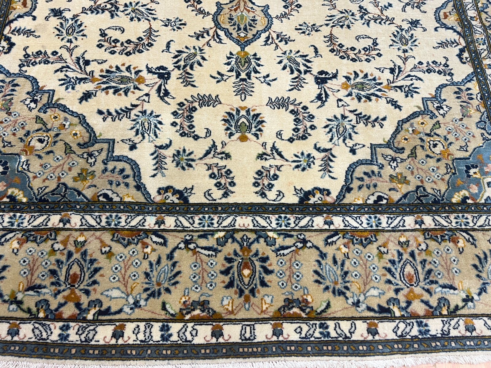 7’10” x 11’4″ Indian Kash an Oriental Rug – 1950s – Hand Made – 100% Wool