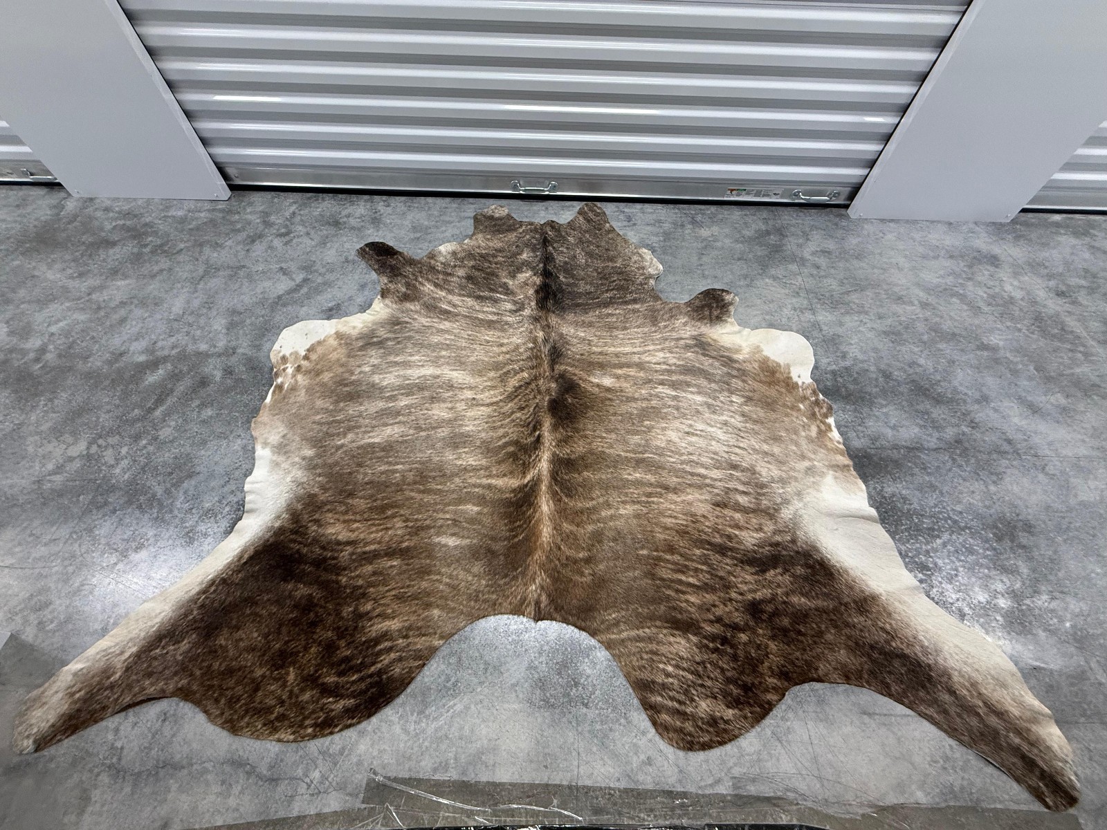 Cowhide Rug Brindle Exotic Brown 67″x71″ (5.6×5.9 ft) | Leather Hide #034