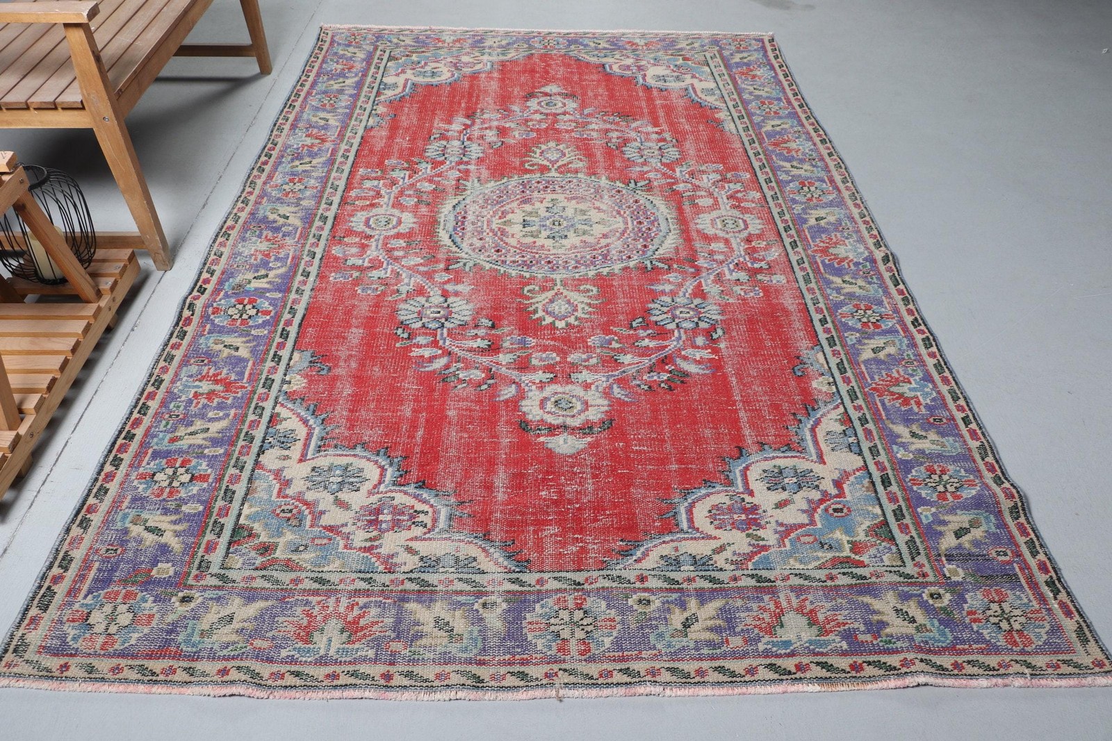 Turkish Vintage Large Rug 5,9×9,1 ft, Red Blue Animal Print Rug