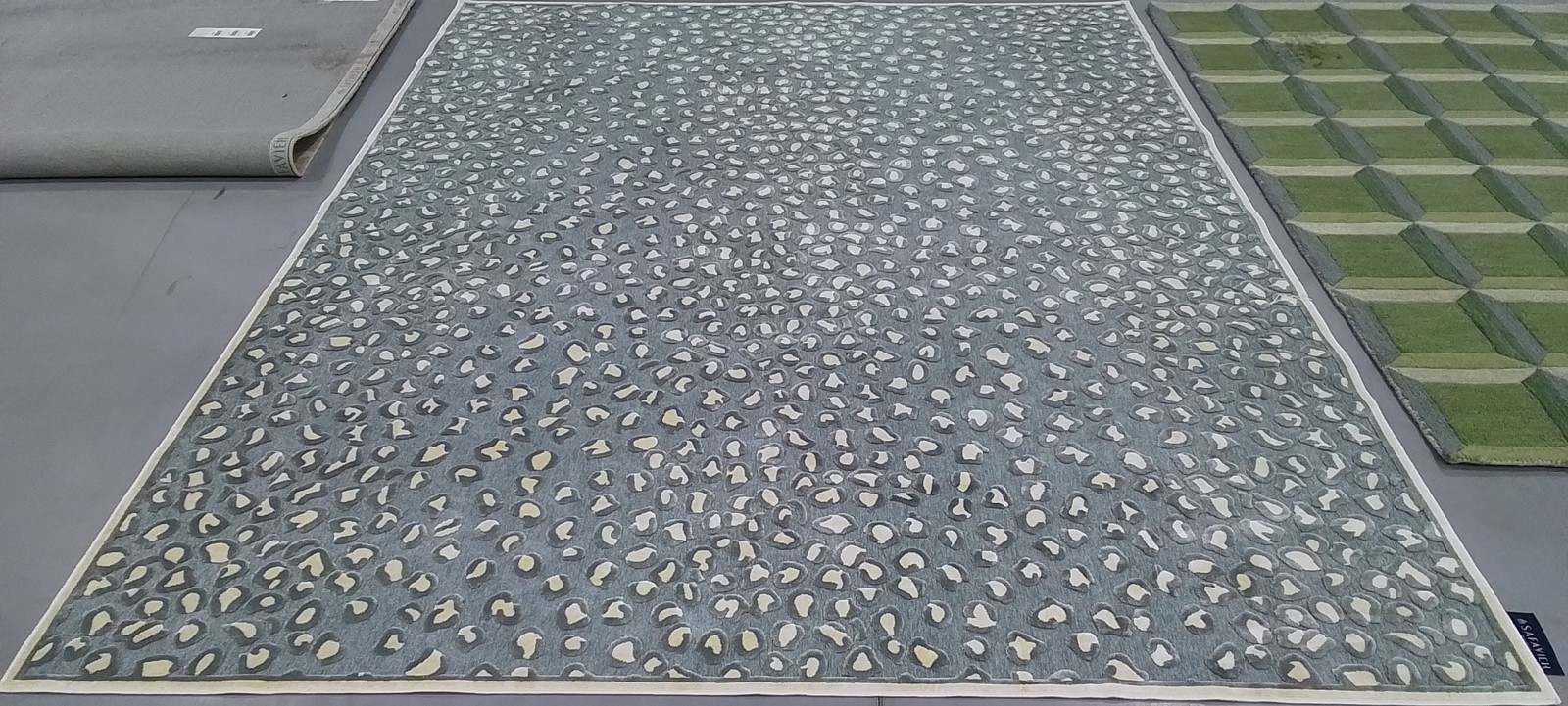 CREAM / SPRUCE 8′-0″ x 10′-0″ Damaged Rug, Reduced Price 3172810440 PAR84-2410-8