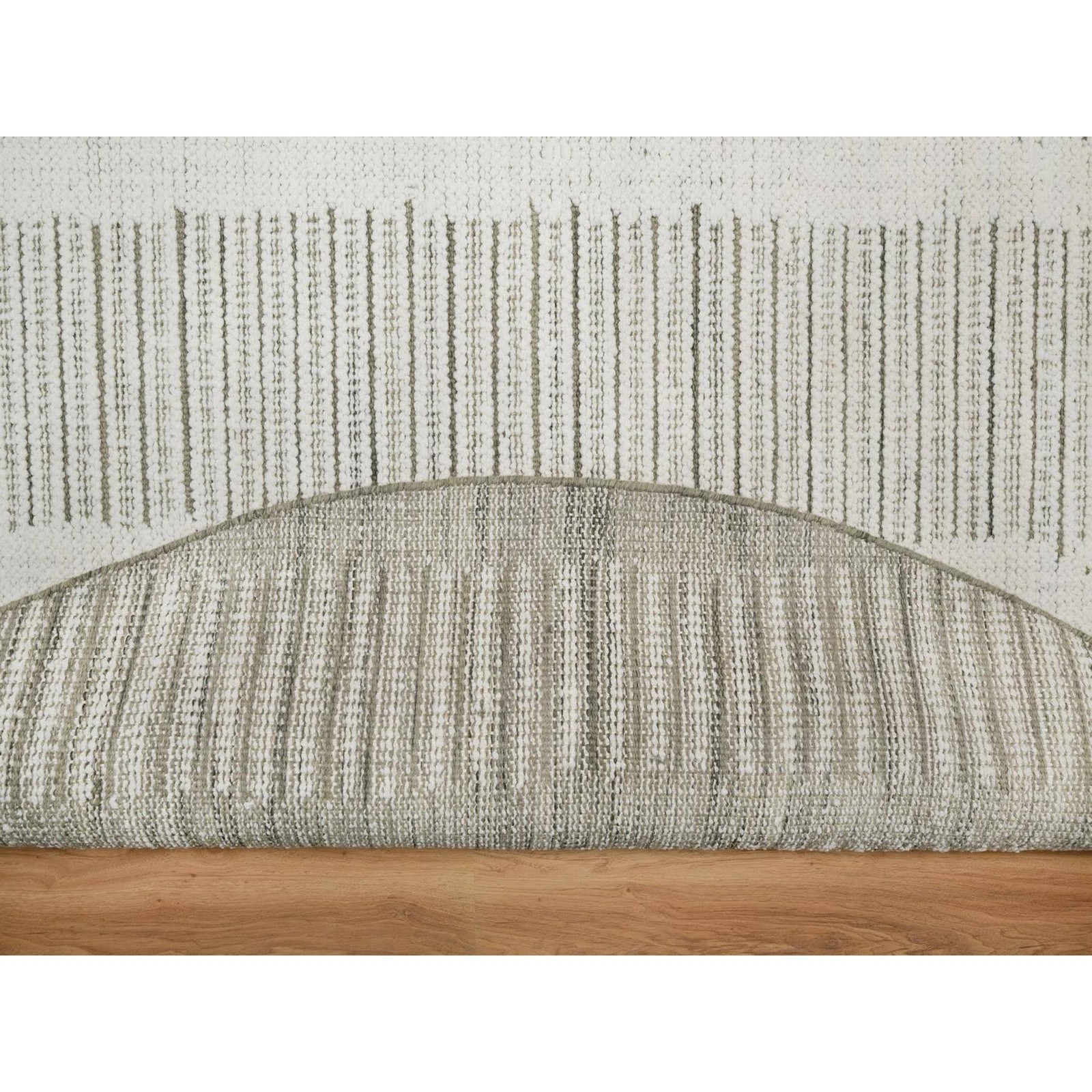 7’9″x7’9″ Ivory Natural Wool Round Rug Hand Woven Flat Weave with Pile R91728