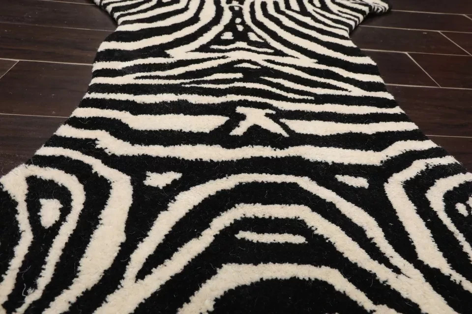 Zebra Handmade 100% Wool Juggle /Animal Oriental Area Rug Black 3′ x 5′