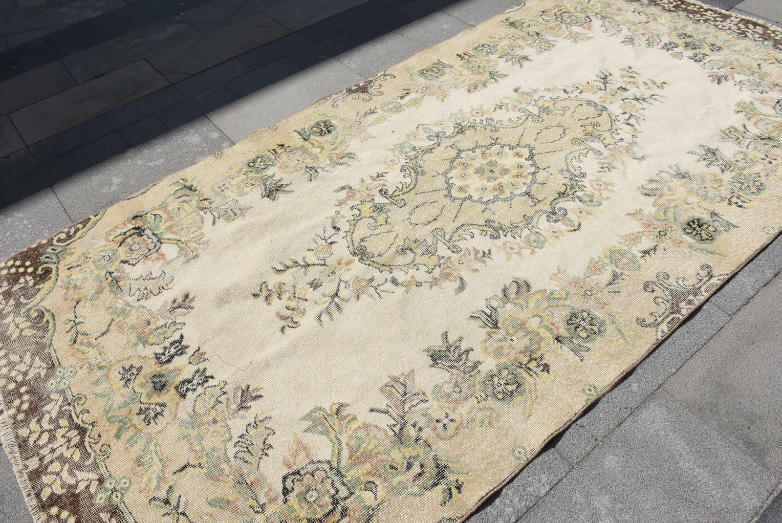 Vintage Turkish Large Rug 4,9×9,8 ft, Brown Wool Rug