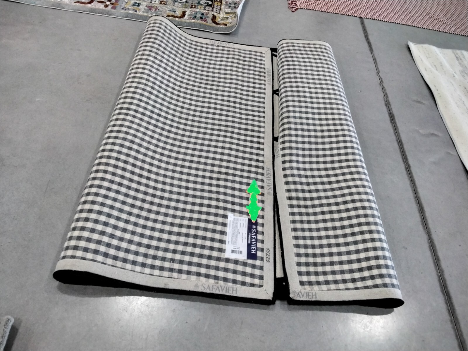 IVORY / BLACK 5′ X 8′ Back Stain Rug, Reduced Price 1172759089 CAM134W-5