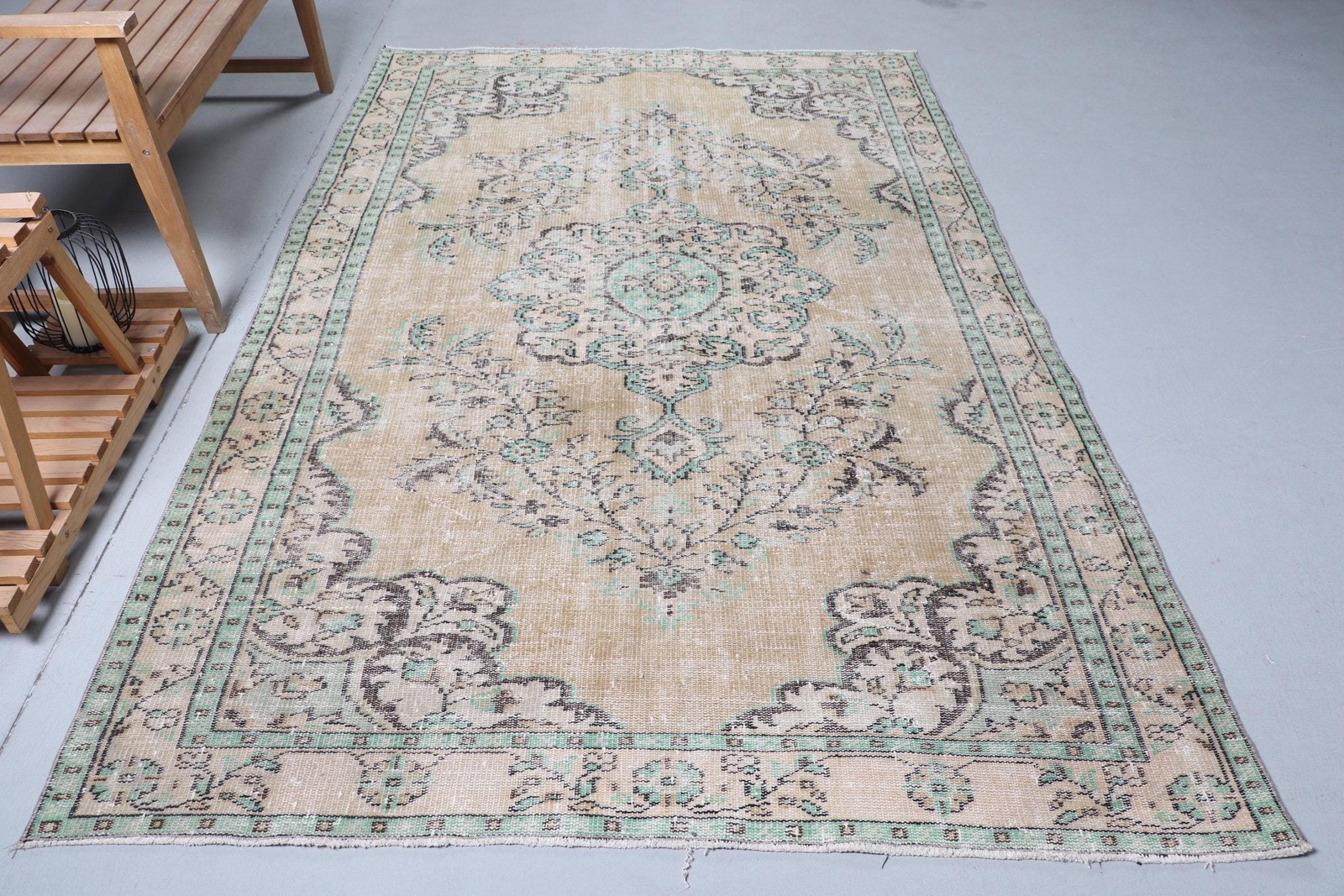 5,6×8,9 ft Vintage Rug, Large Turkish Rug, Green Bordered Rug