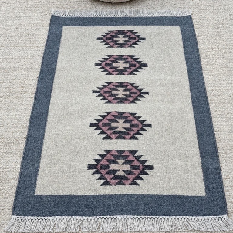 Mini 2 x 3 ft Handwoven Wool bath Mat Rug Dhurrie Carpet Small Kilim (60×90)cm