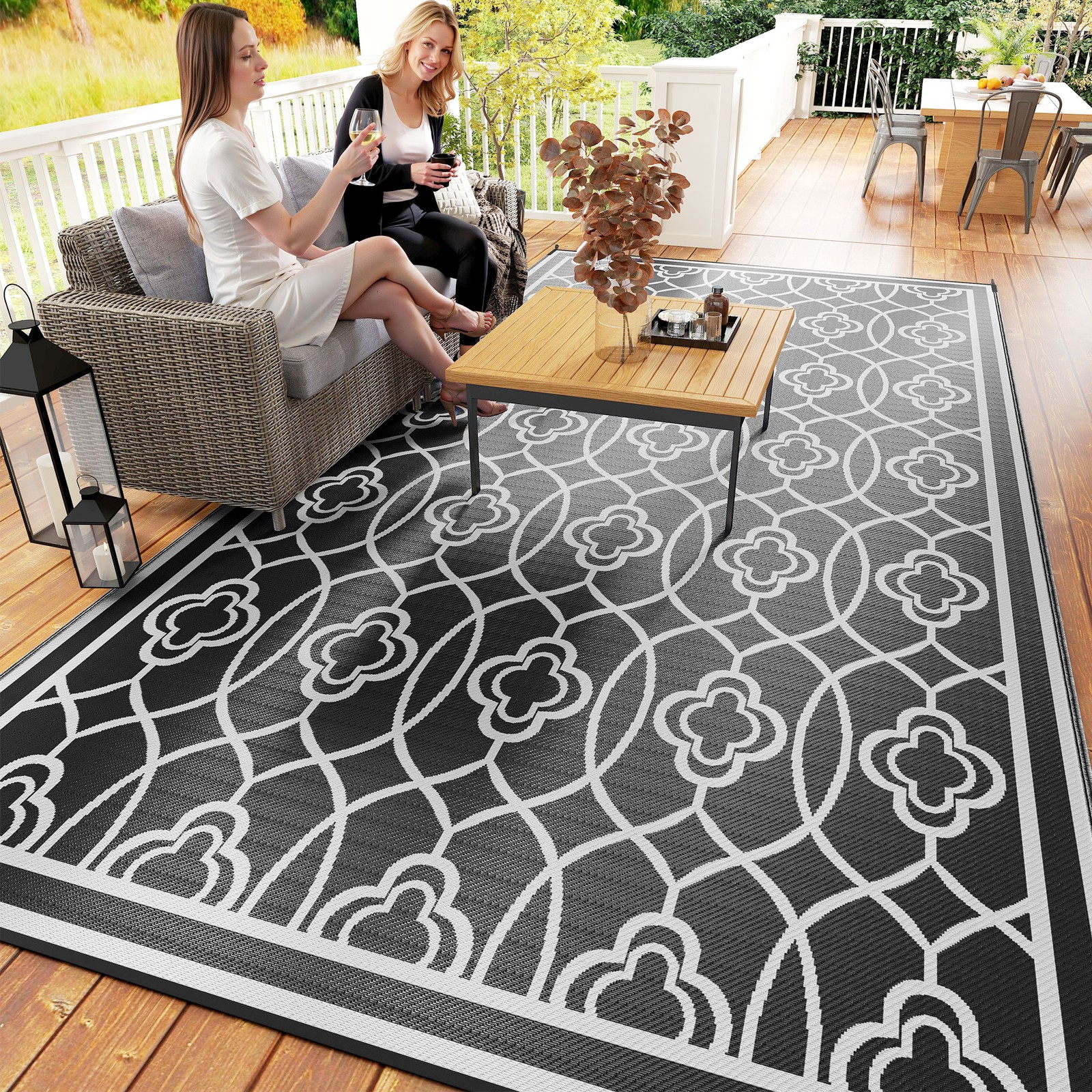Outsunny Outdoor Rug, 9′ x 18′ Floor Mat, Black White Lantern