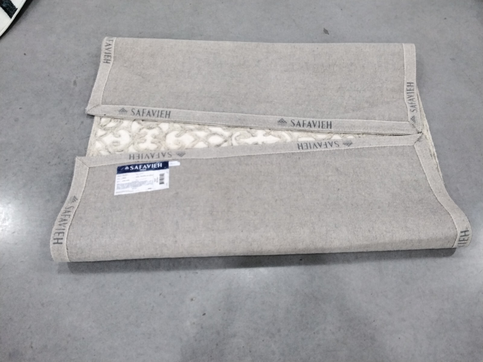 CAMEL / IVORY 4′ X 6′ Back Stain Rug, Reduced Price 1172757600 TRC103E-4
