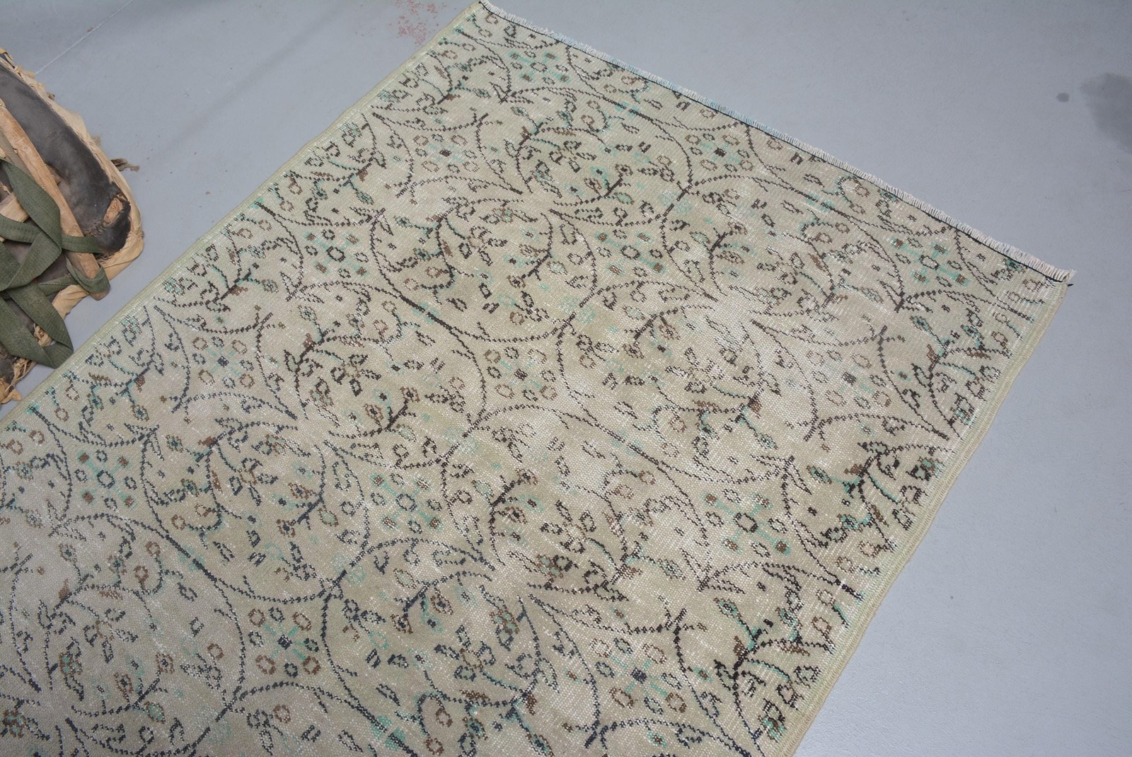 Turkish Vintage Area Rug 4,1×6,3 ft (124×192 cm), Green Oriental Rug