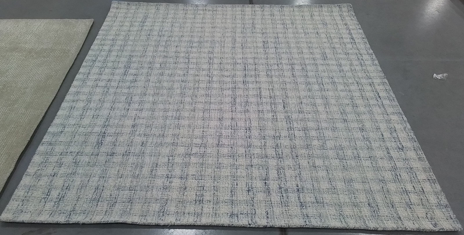 BLUE / IVORY 6′-0″ x 6′-0″ Back Stain Rug, Reduced Price 1172796131 EBN140M-6SQ