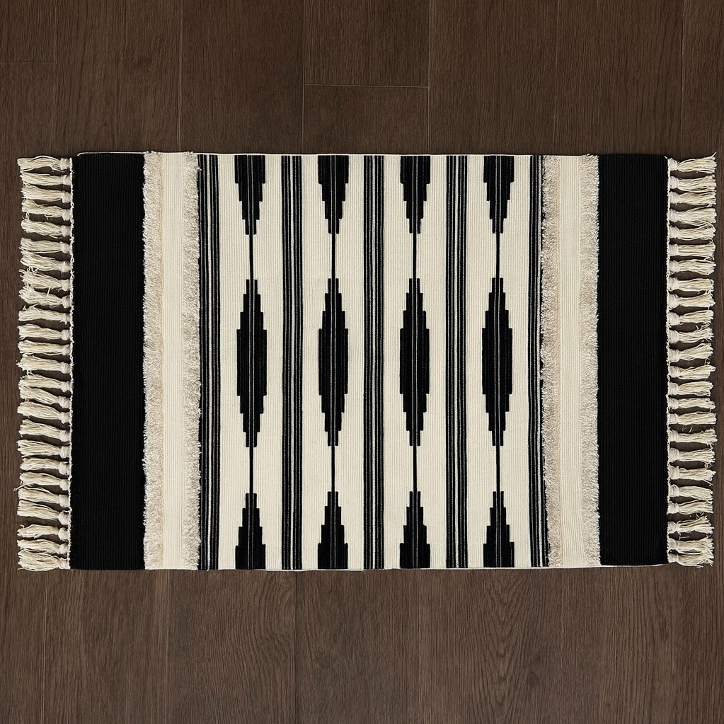 Vintage Handmade Black Rug Boho Geometric Carpet Cotton Blend Spain 35×23”